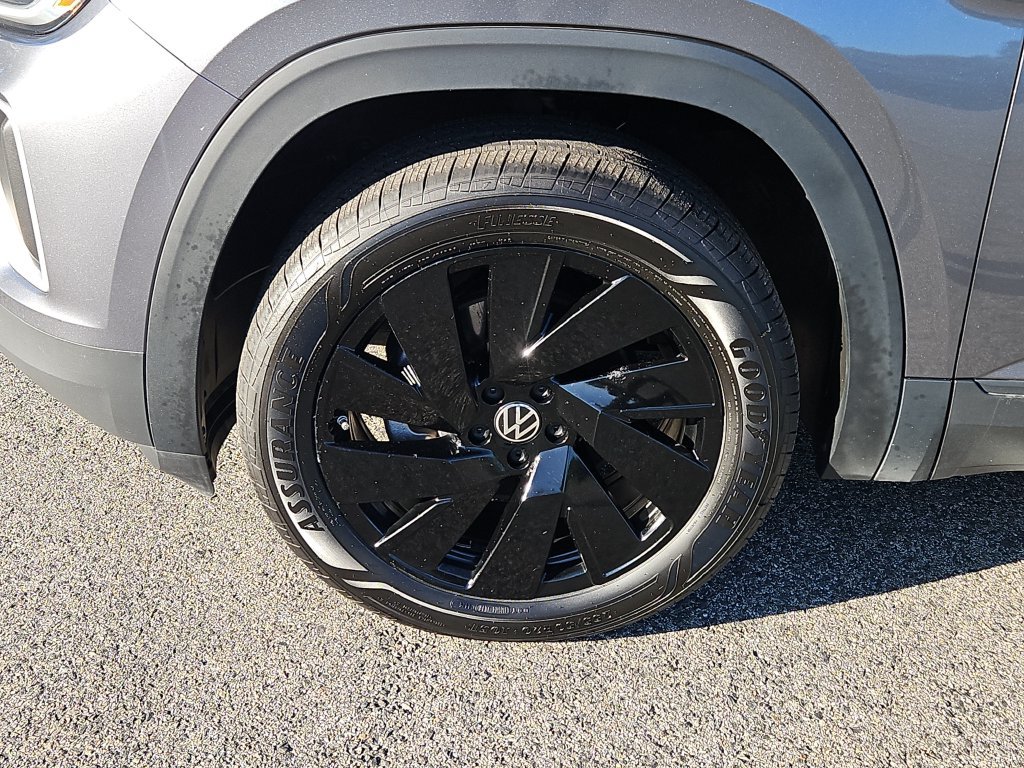 Certified 2024 Volkswagen Atlas SE AWD/4WD image 7