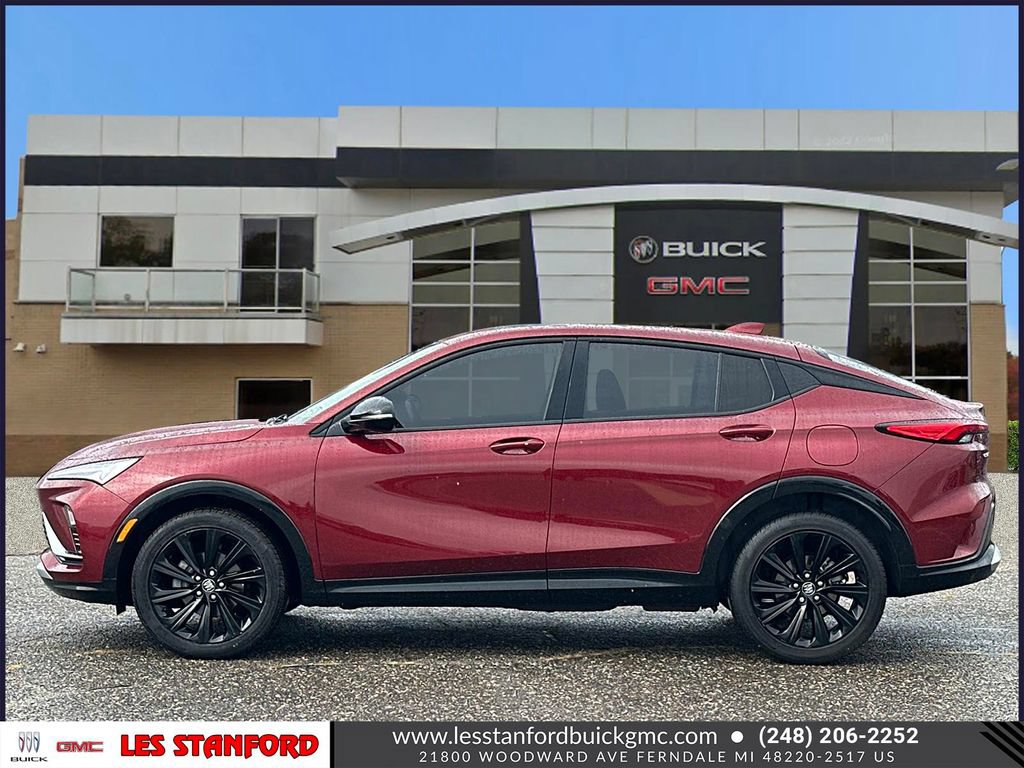 Certified 2024 Buick Envista Sport Touring w/ Convenience I Package FWD image 2