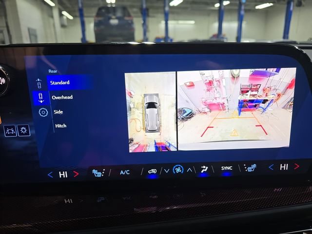 New 2026 Chevrolet Traverse Z71 w/ Enhanced Driving Package image 26