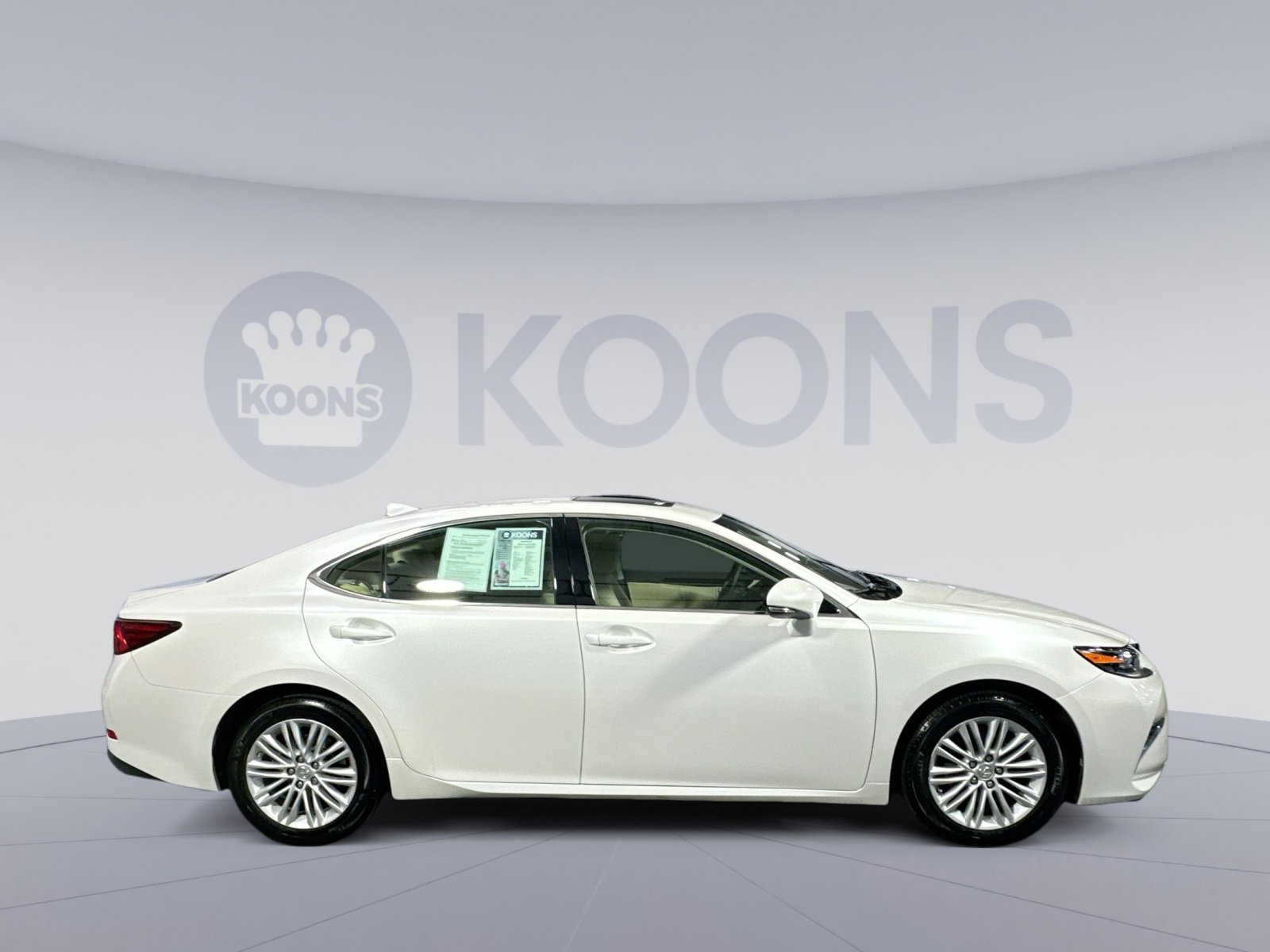 Used 2018 Lexus ES 350 w/ Accessory Package image 8