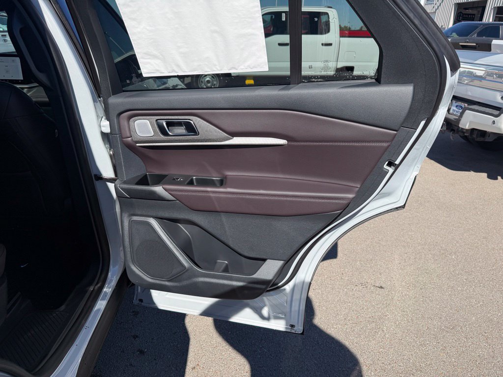 New 2026 Ford Explorer Platinum RWD image 31