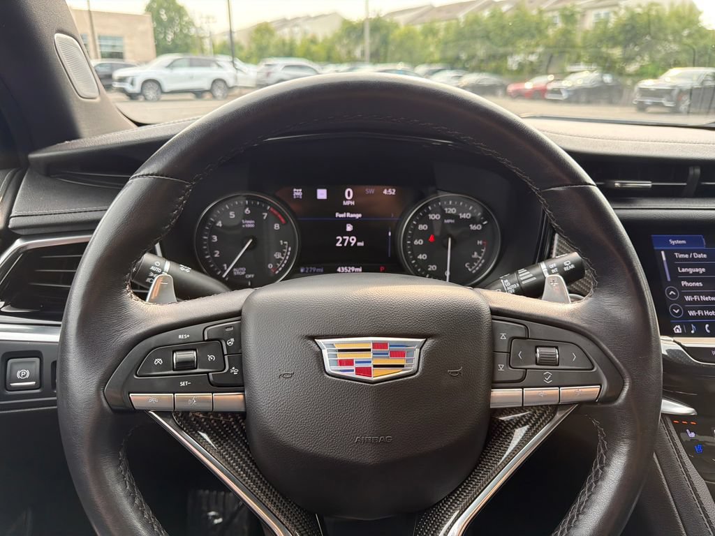 Certified 2023 Cadillac XT6 Sport w/ Technology Package AWD/4WD image 5