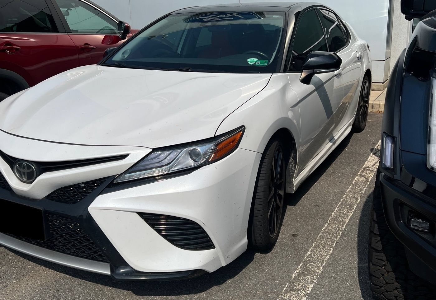 Used 2019 Toyota Camry XSE w/ Navigation Package FWD image 2