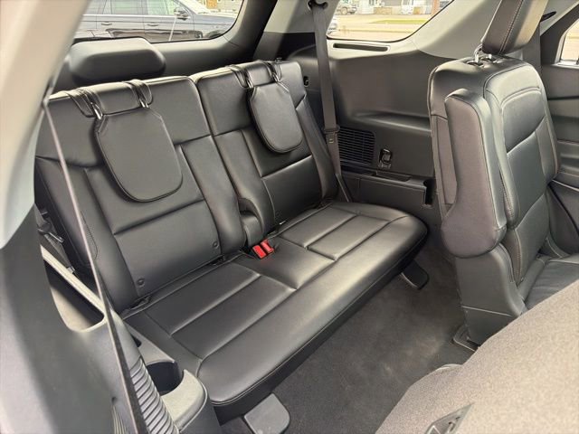 Used 2023 Ford Explorer Limited w/ Limited Technology Package image 10