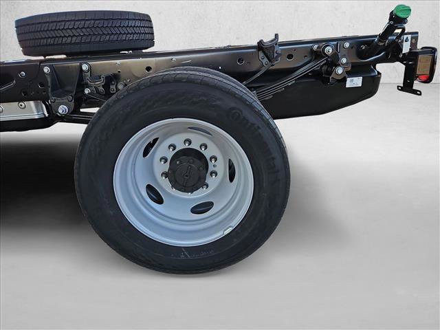 New 2026 Ford F450 XL w/ XL Chrome Package RWD image 11