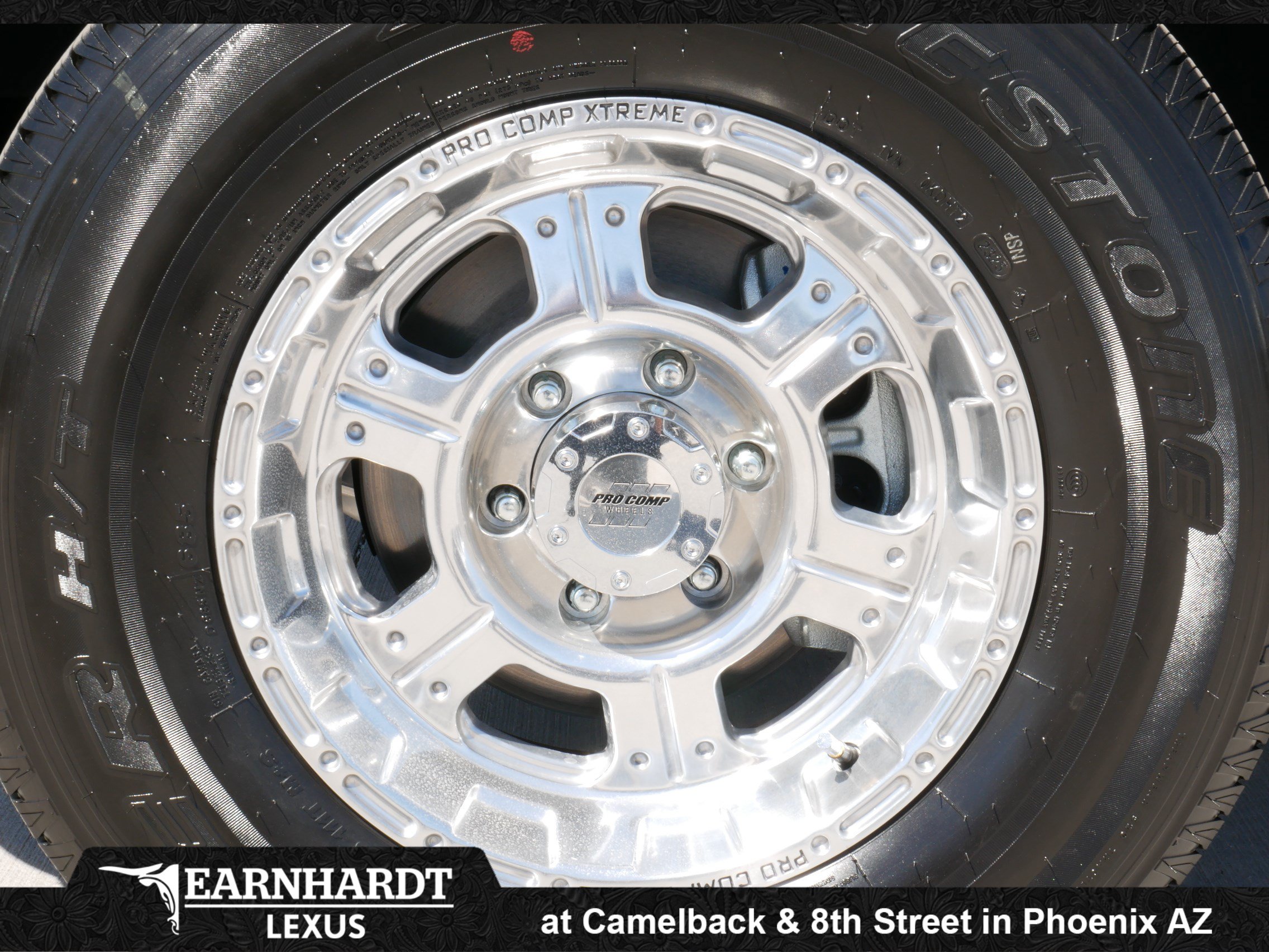 Used 2025 Ford Bronco 2-Door AWD/4WD image 19