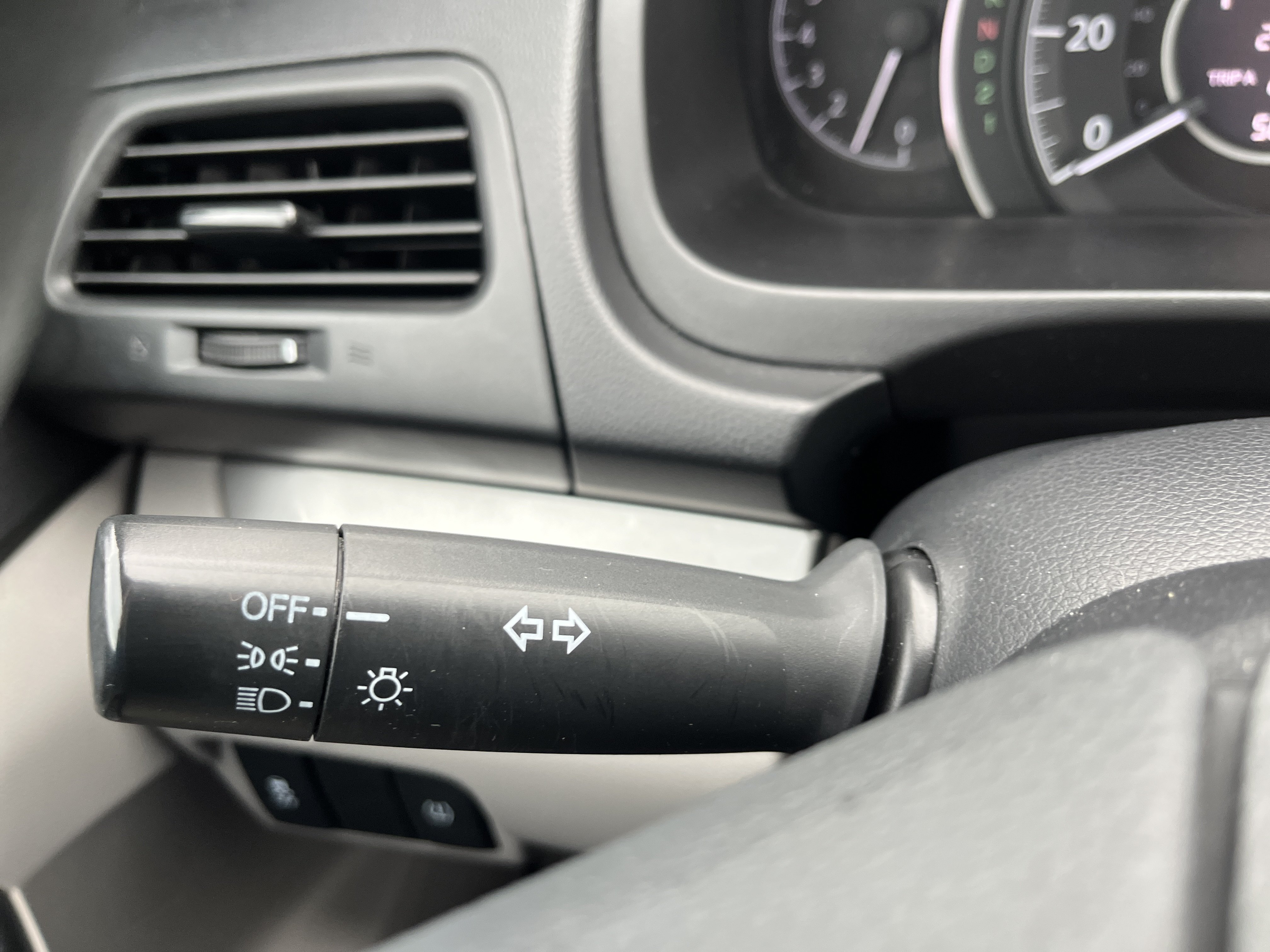 Used 2014 Honda CR-V LX image 30