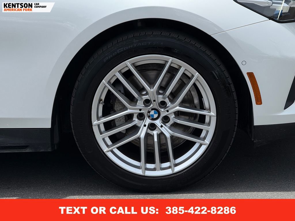 Used 2025 BMW 530i xDrive image 14