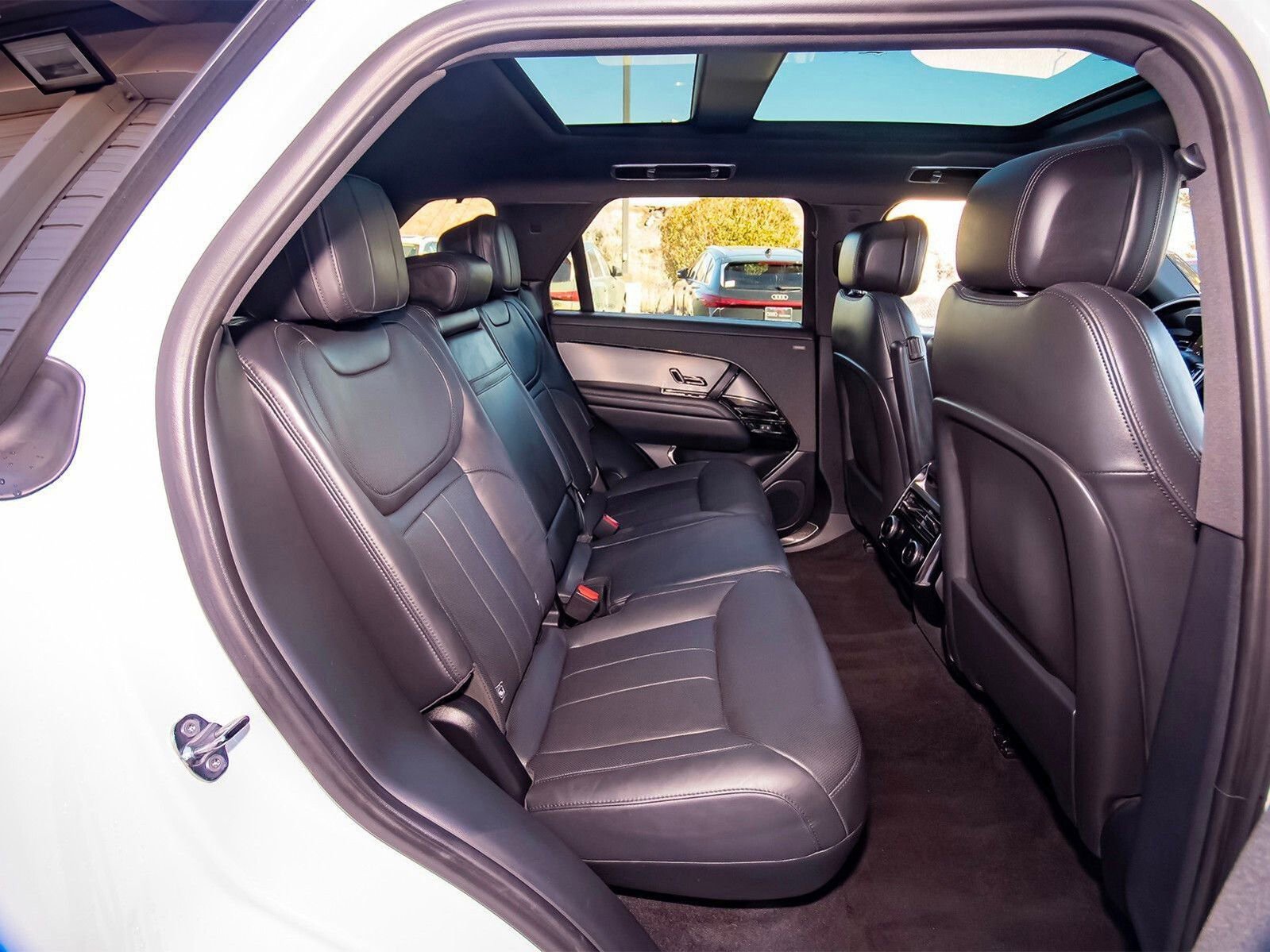 Used 2024 Land Rover Range Rover Sport Dynamic SE image 45