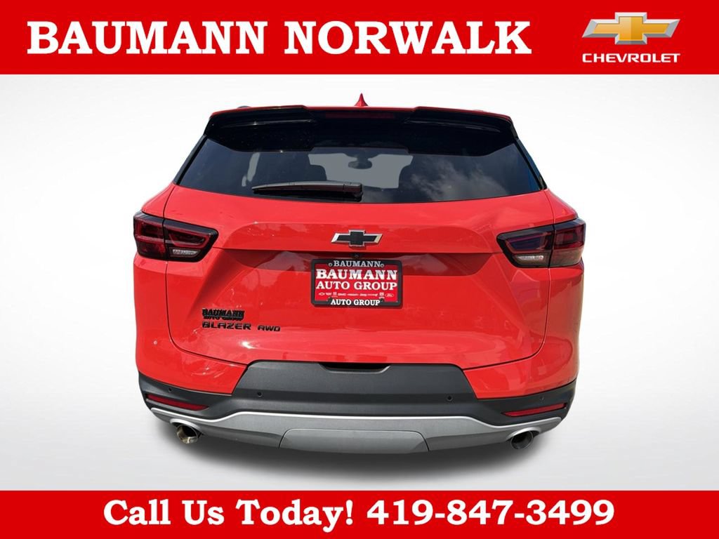 New 2025 Chevrolet Blazer LT w/ Convenience Package AWD/4WD image 6