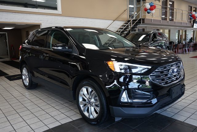 Used 2022 Ford Edge Titanium image 16