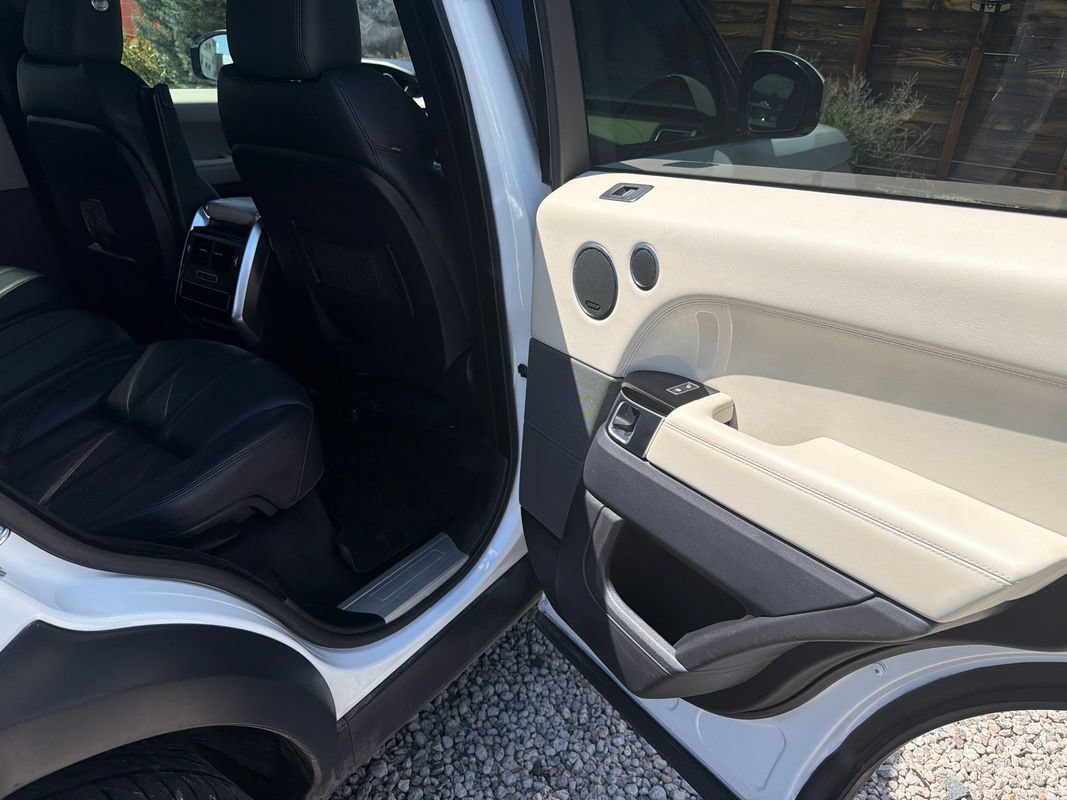 Used 2016 Land Rover Range Rover Sport HSE AWD/4WD image 15