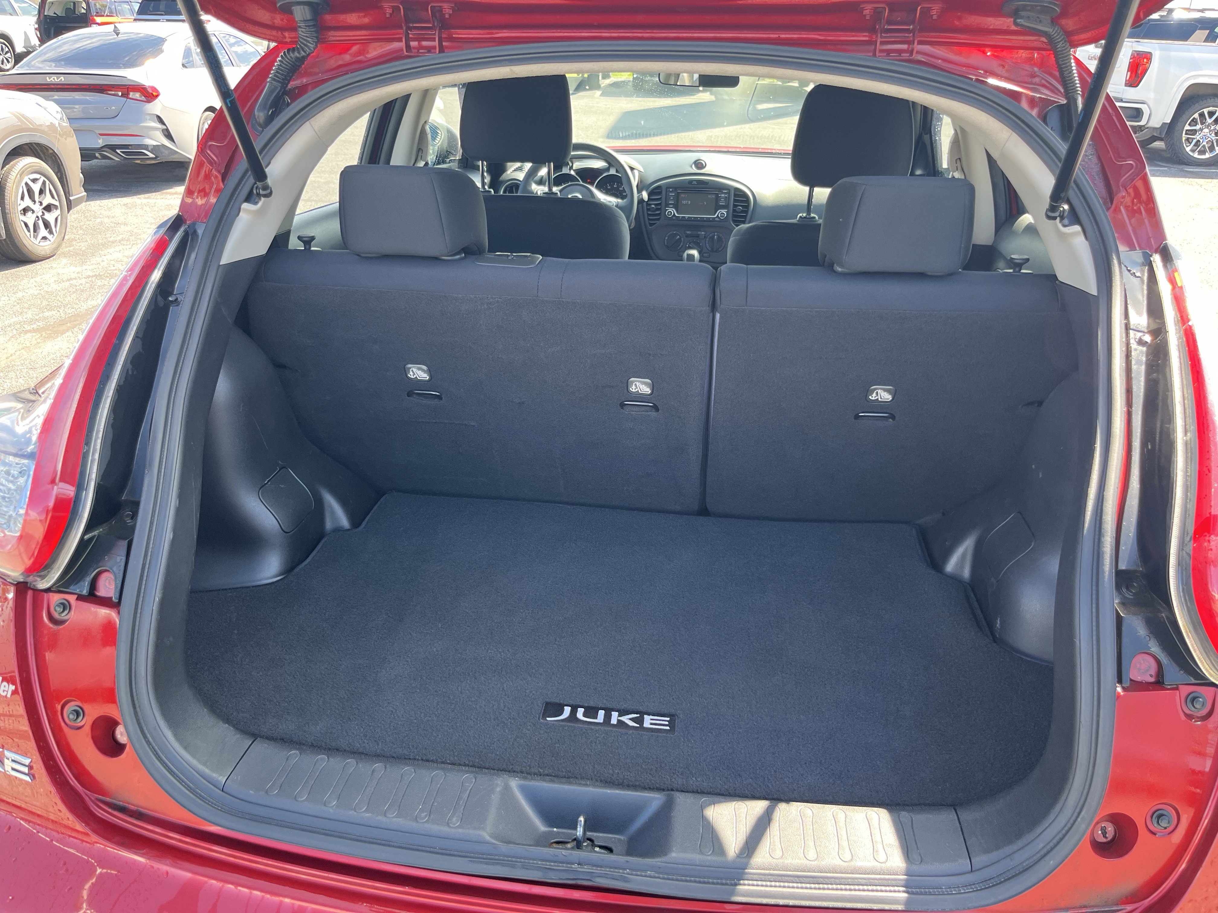 Used 2016 Nissan Juke S image 6