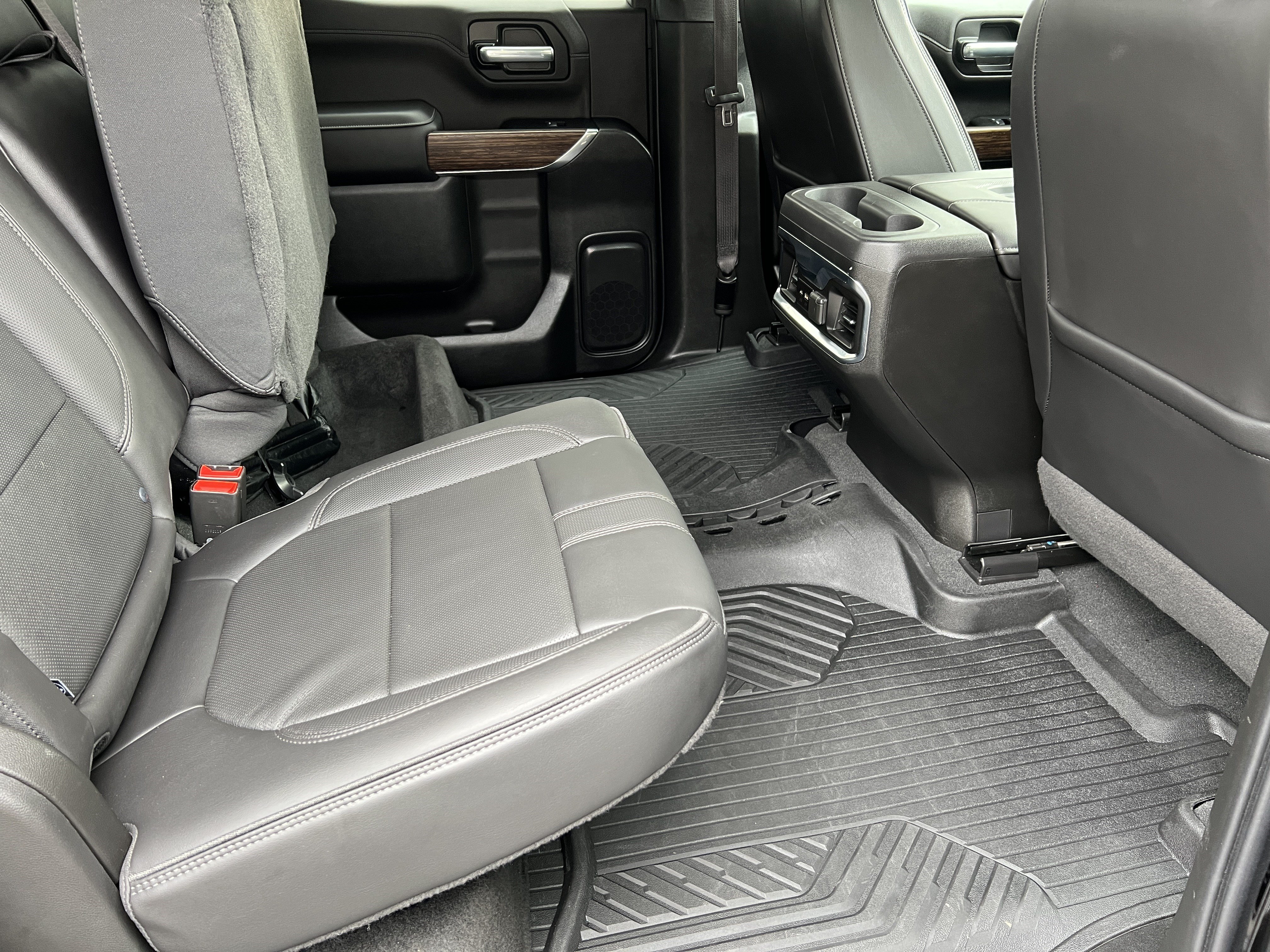 Used 2022 Chevrolet Silverado 1500 High Country w/ Safety Package II AWD/4WD image 20