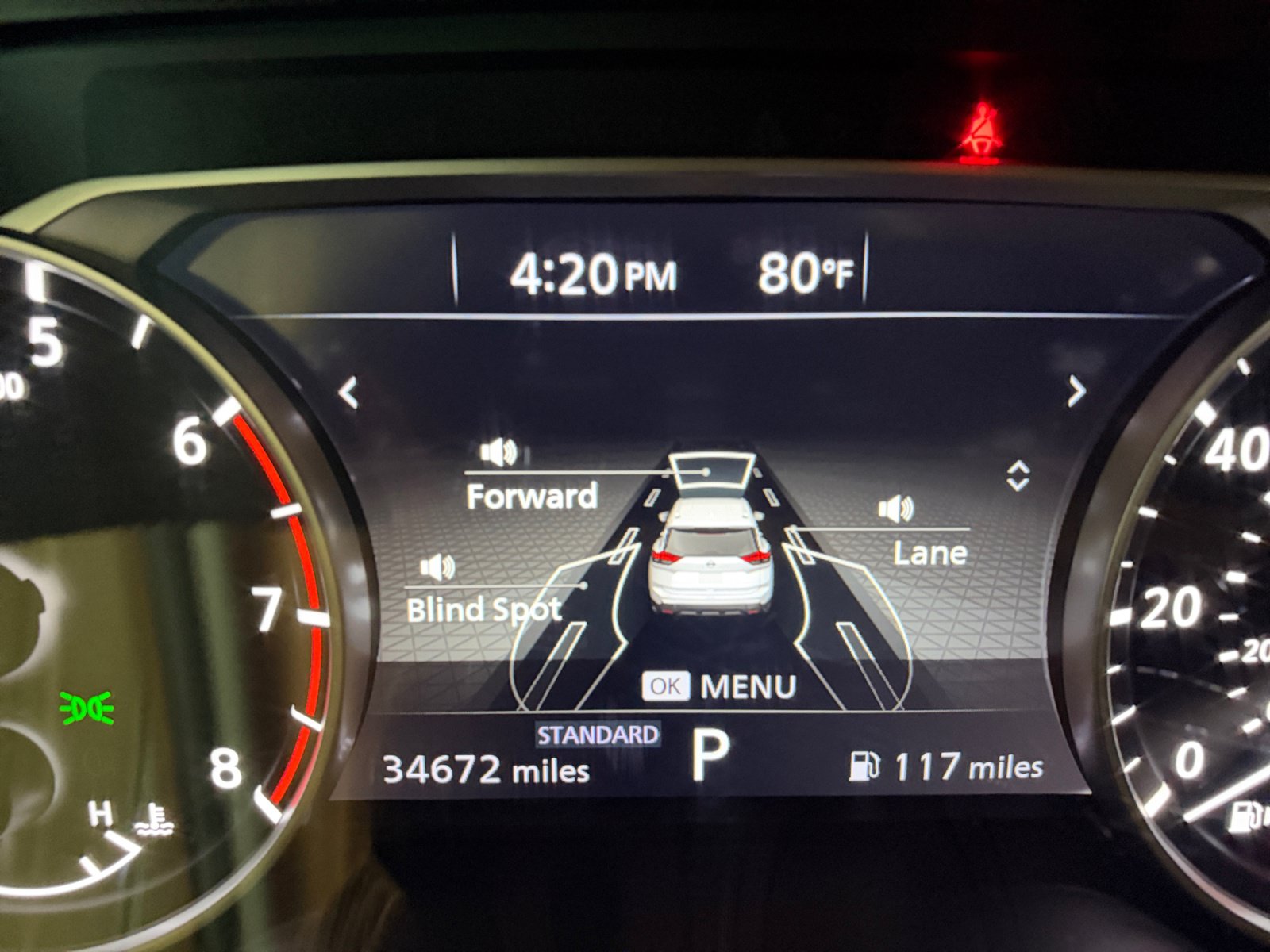Used 2025 Nissan Rogue SV FWD image 39