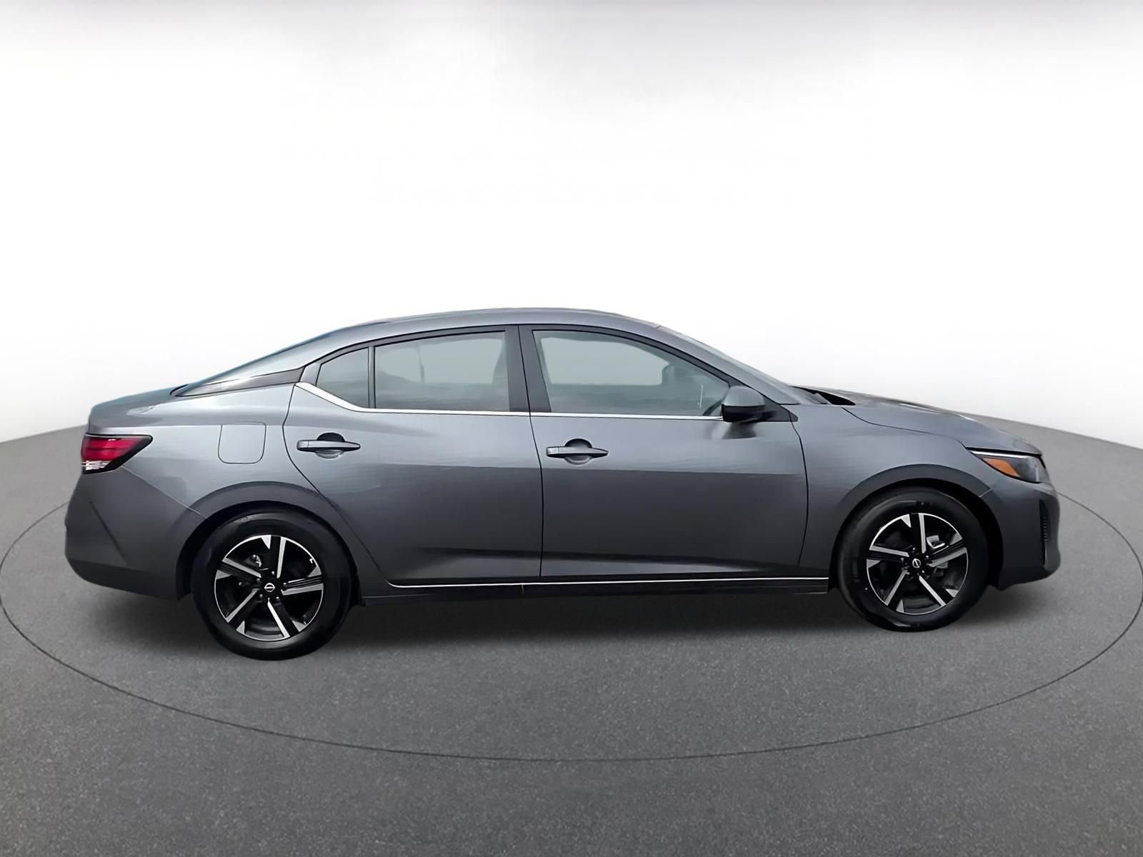 Used 2025 Nissan Sentra SV image 16