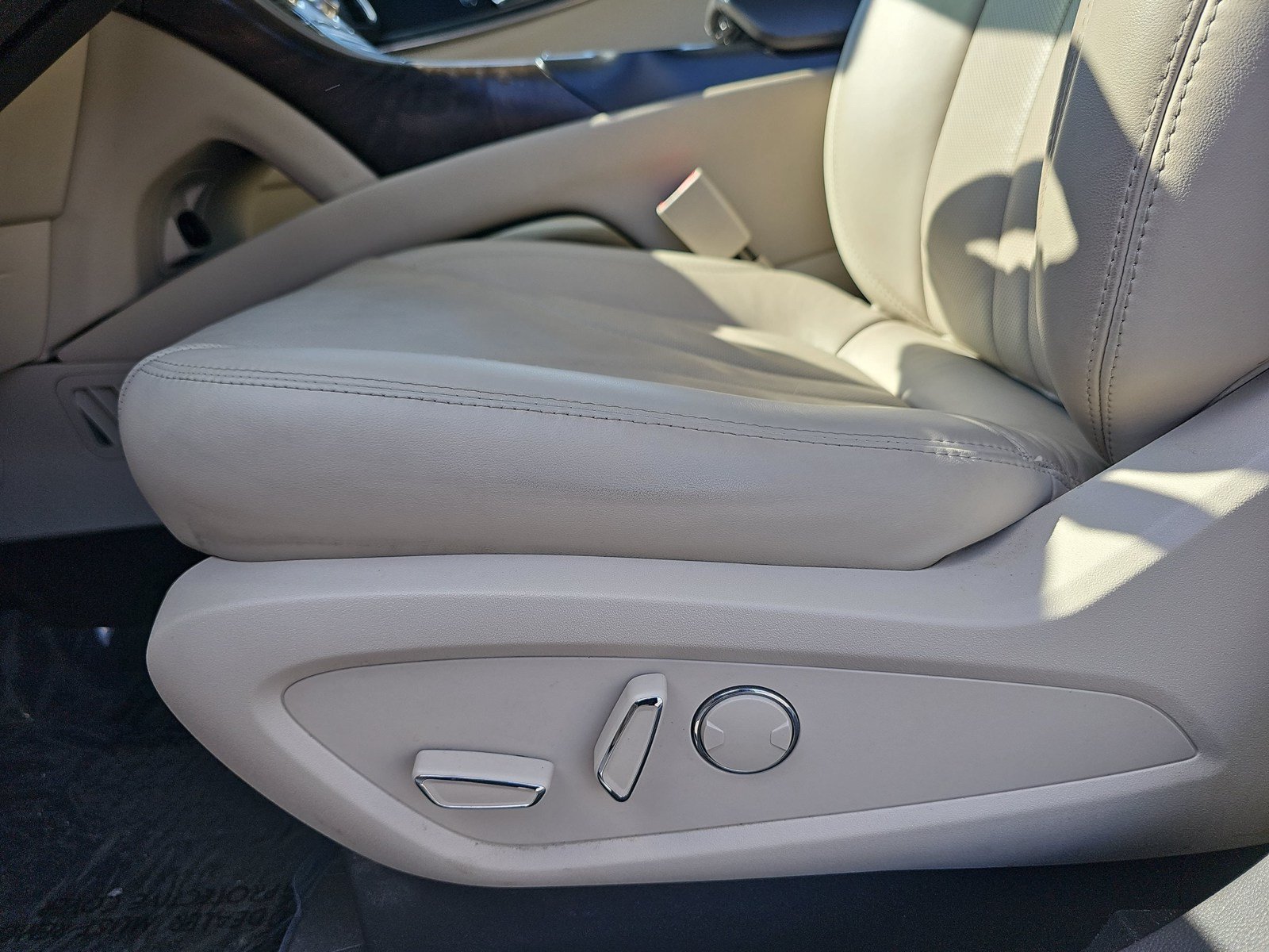 Used 2017 Lincoln MKX Reserve AWD/4WD image 25