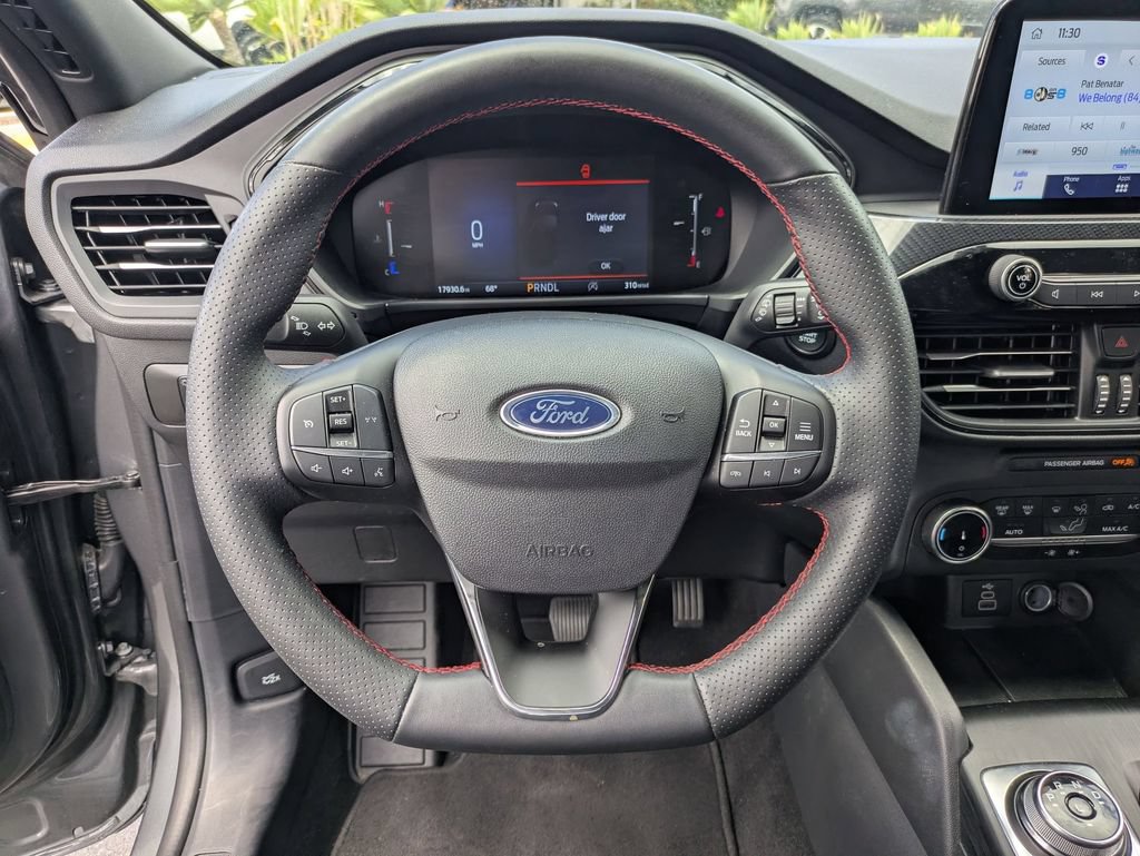 Used 2025 Ford Escape ST-Line AWD/4WD image 18