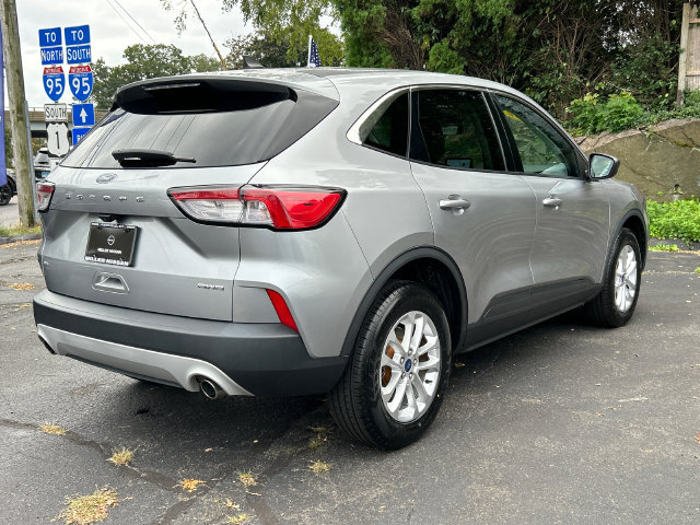 Used 2022 Ford Escape SE w/ Convenience Package AWD/4WD image 2