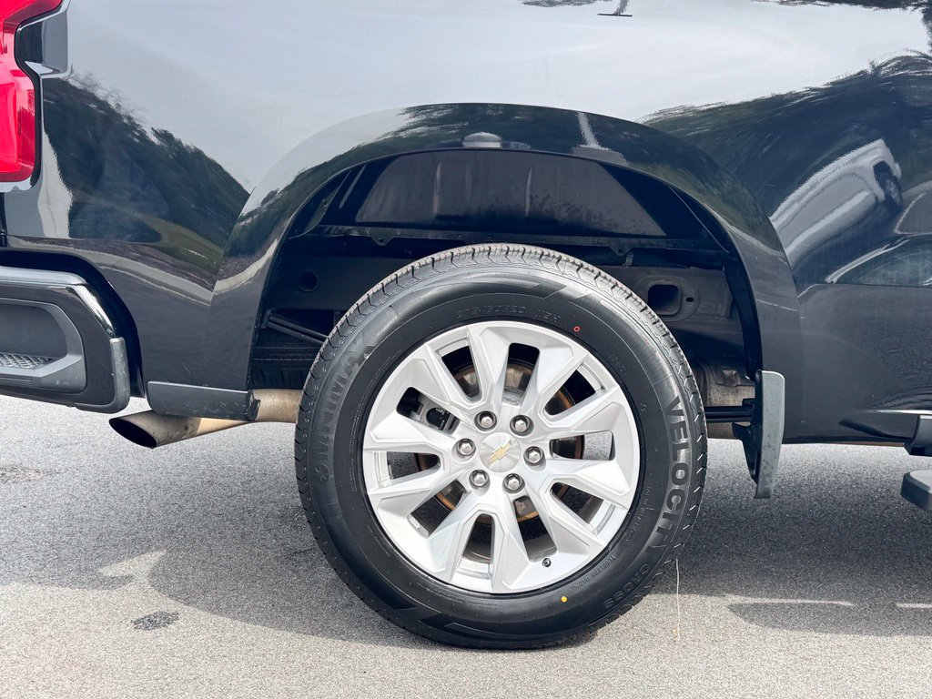 Used 2022 Chevrolet Silverado 1500 Custom AWD/4WD image 34