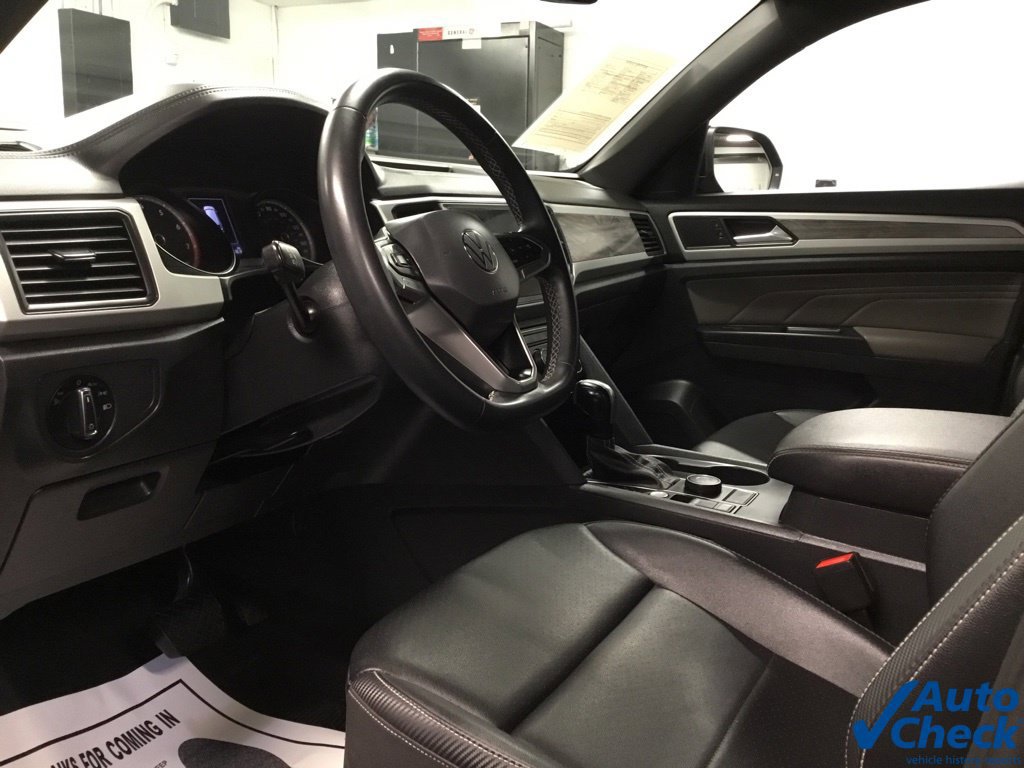 Used 2021 Volkswagen Atlas Cross Sport SE AWD/4WD image 25
