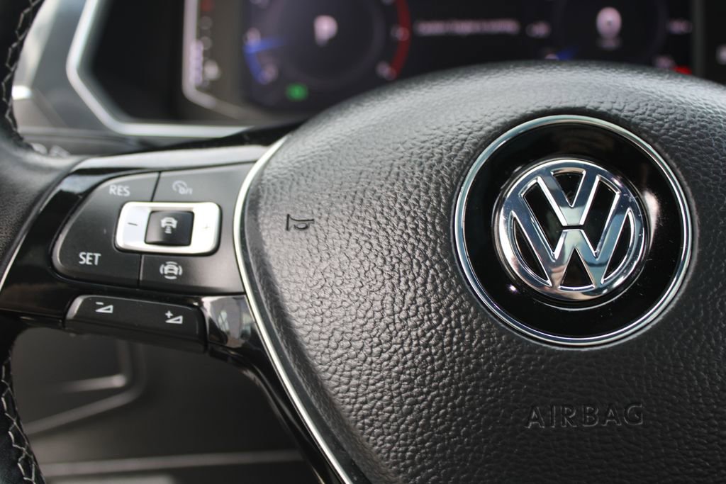 Certified 2020 Volkswagen Tiguan SEL Premium R-Line image 14