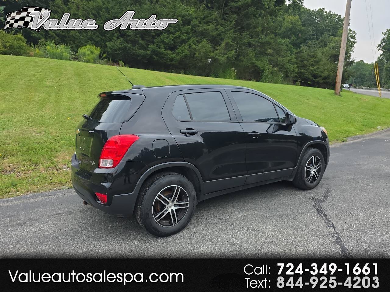 Used 2018 Chevrolet Trax LS FWD image 1