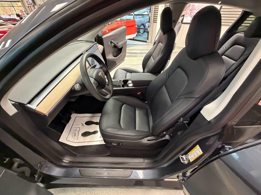 Used 2020 Tesla Model Y Long Range image 53