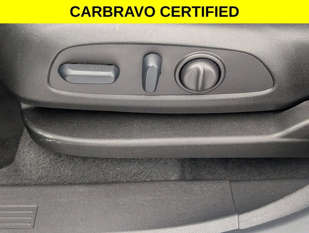 Certified 2024 Chevrolet Equinox LT FWD image 13