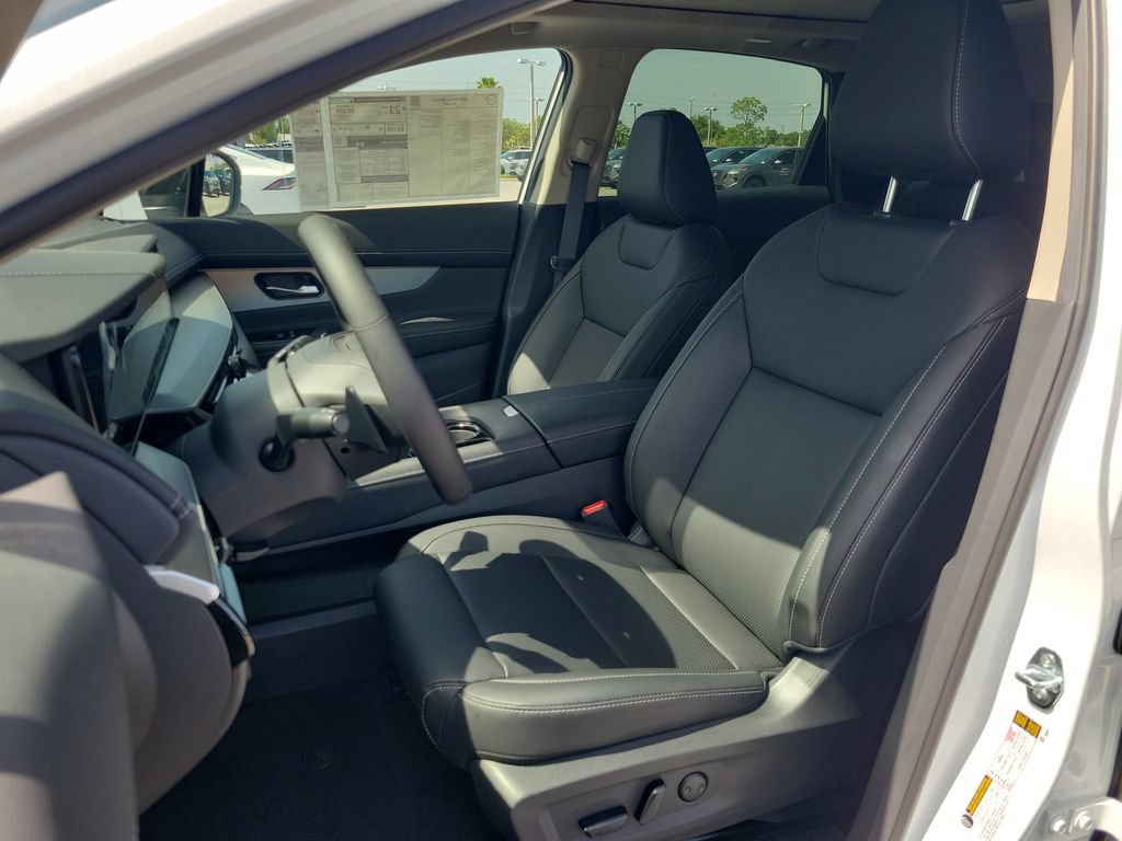 New 2026 Nissan Murano SL w/ Cargo Package AWD/4WD image 17