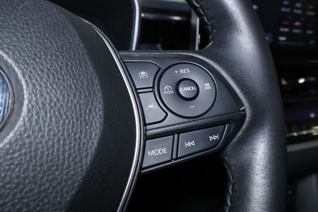 Used 2023 Toyota Corolla Cross XSE w/ Convenience Package image 23