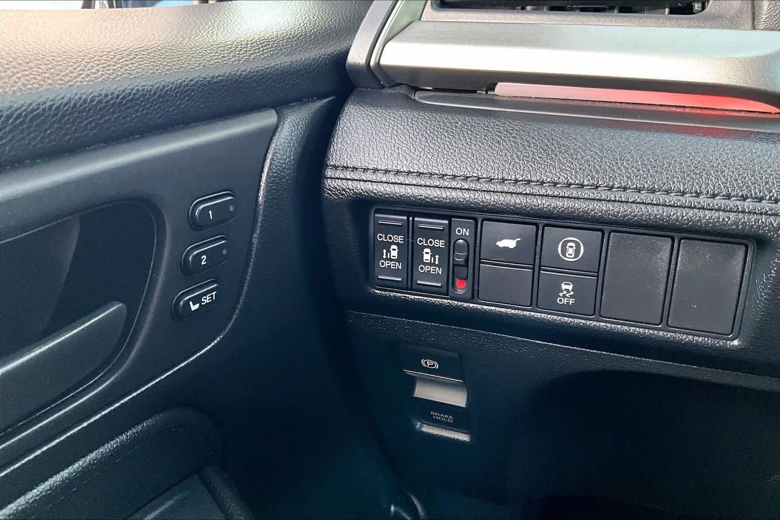 Used 2023 Honda Odyssey Sport image 32