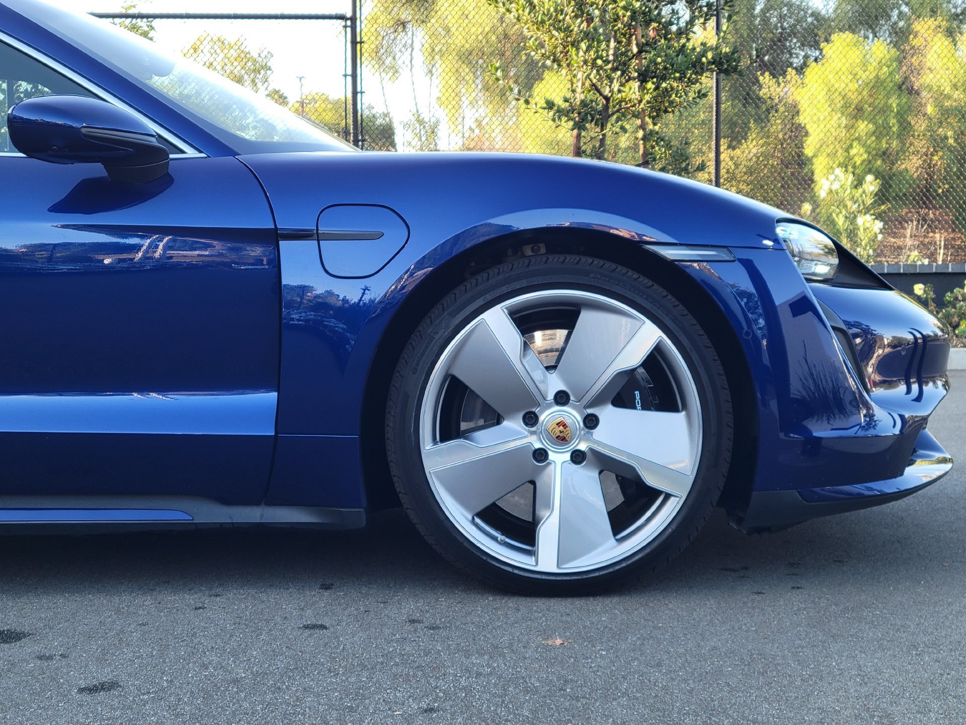 Certified 2022 Porsche Taycan Turbo AWD/4WD image 11