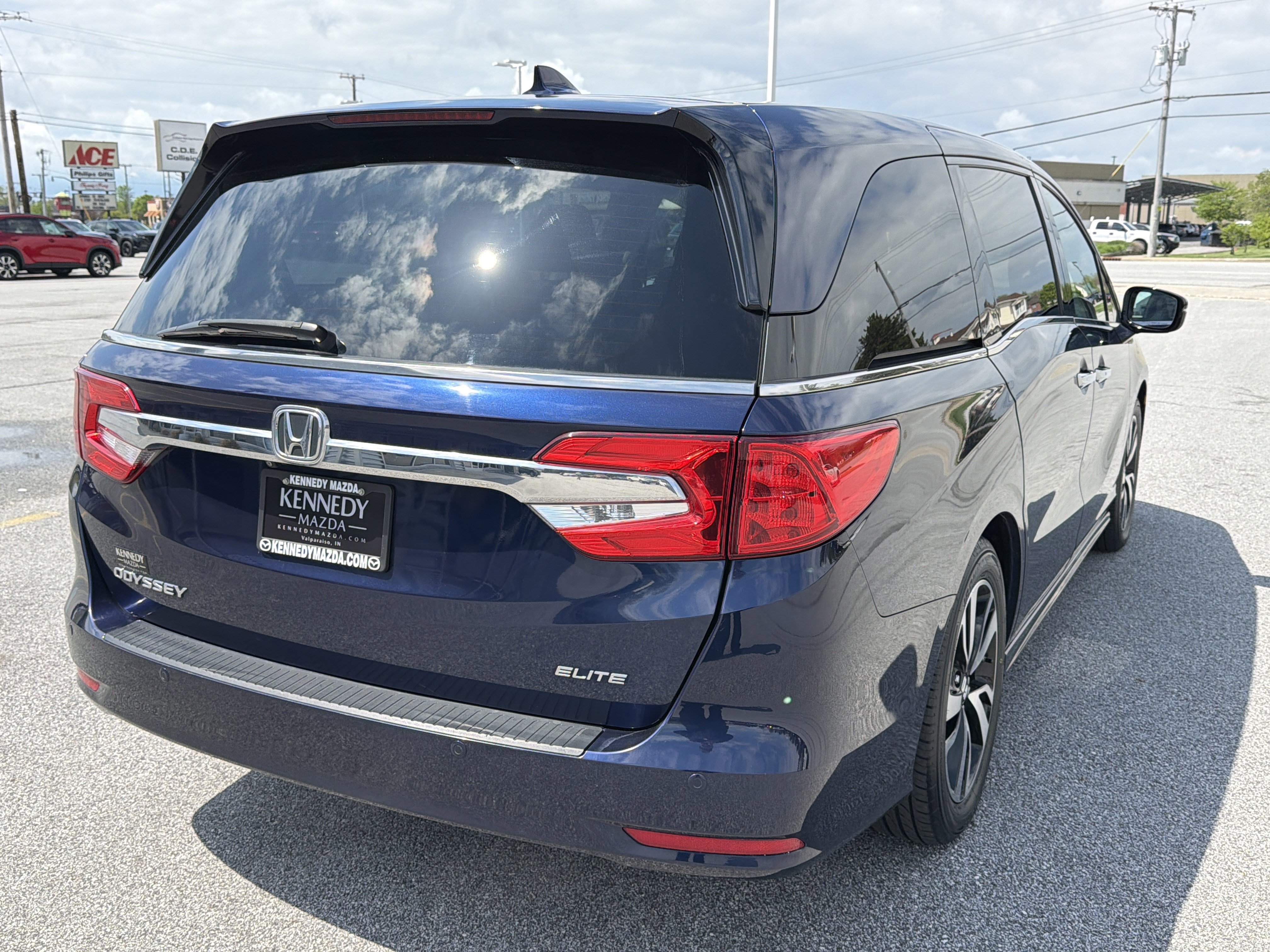 Used 2020 Honda Odyssey Elite image 3