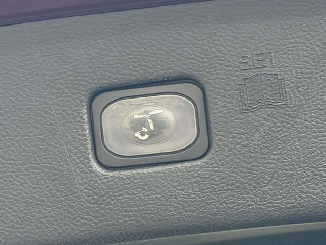 Used 2021 Ford Edge SEL w/ Convenience Package image 12