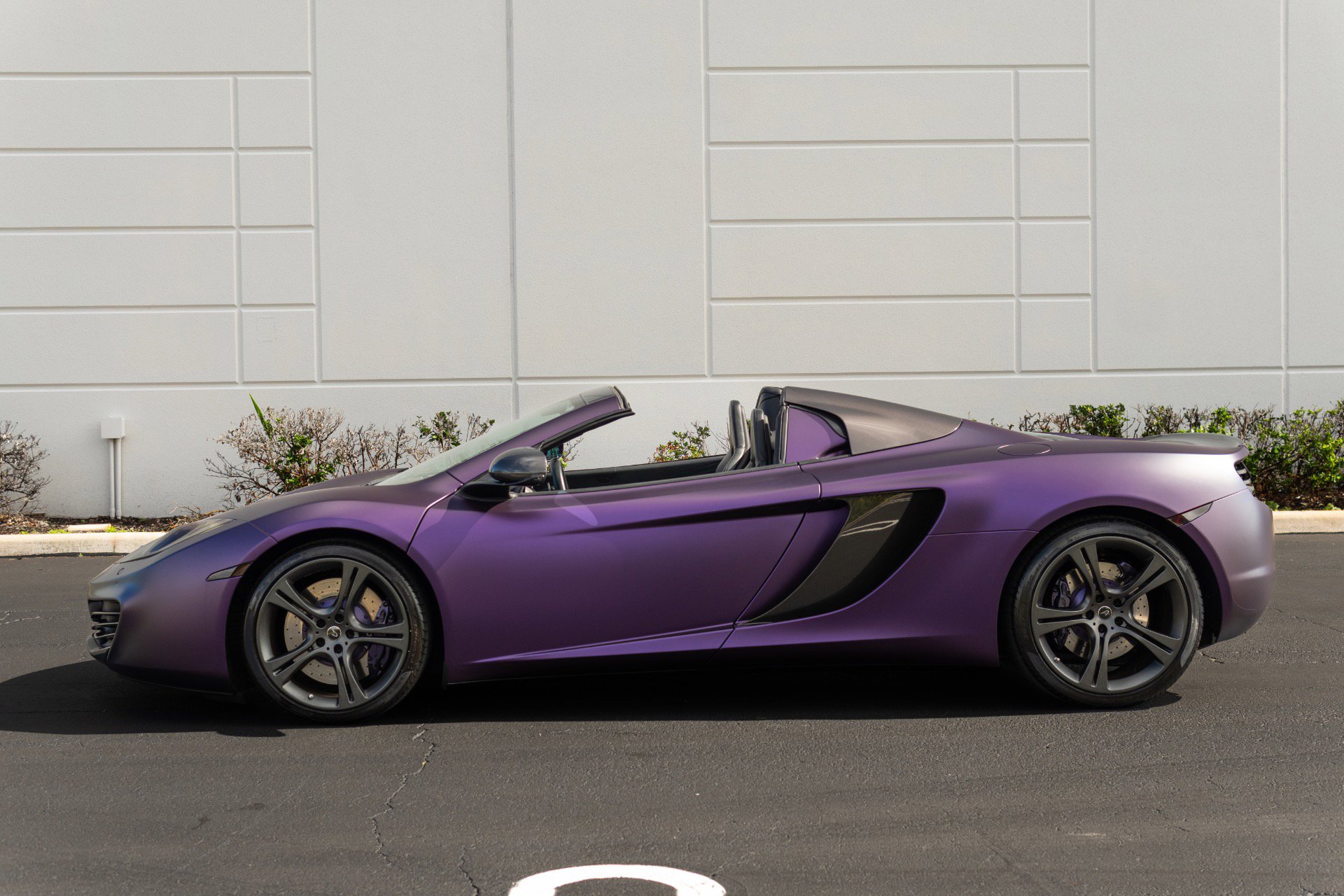 Used 2013 McLaren MP4-12C image 24