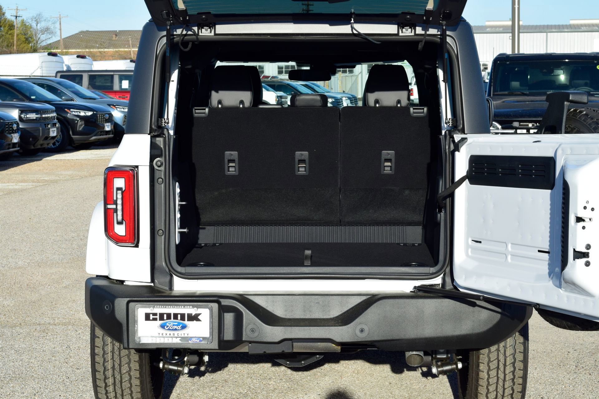 New 2026 Ford Bronco Outer Banks image 21