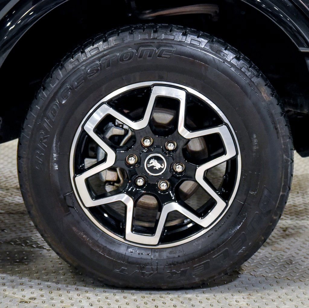 Used 2023 Ford Bronco Outer Banks image 13