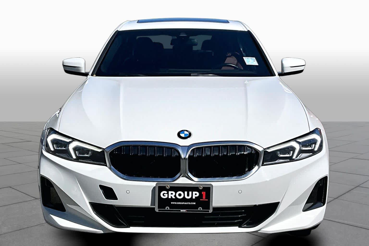 Used 2023 BMW 330i xDrive Sedan w/ Driving Assistance Package AWD/4WD image 4
