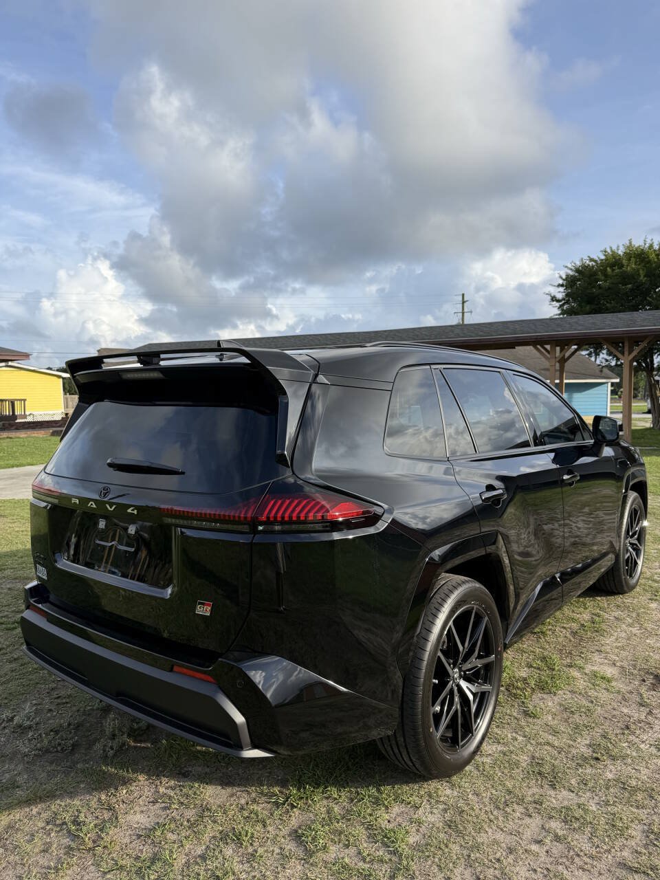 Used 2026 Toyota RAV4 AWD Plug-in Hybrid image 5