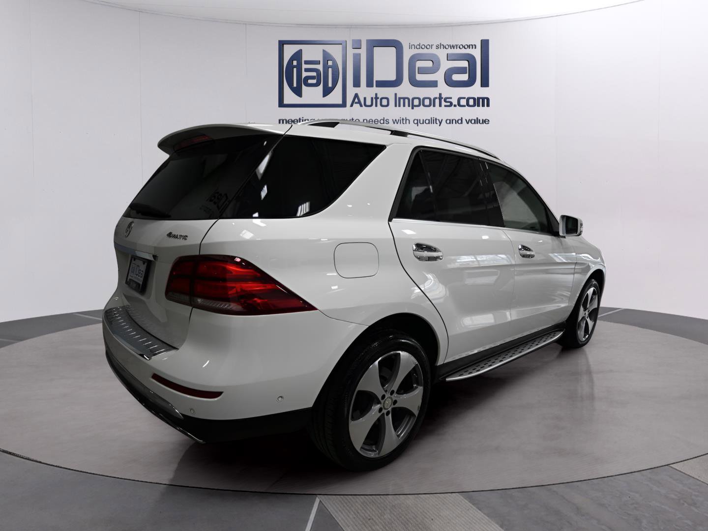 Used 2019 Mercedes-Benz GLE 400 4MATIC w/ Premium 1 Package image 5