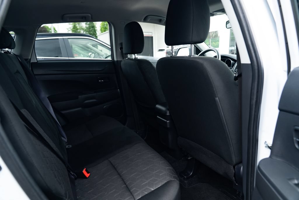 Used 2023 Mitsubishi Outlander Sport ES AWD/4WD image 24
