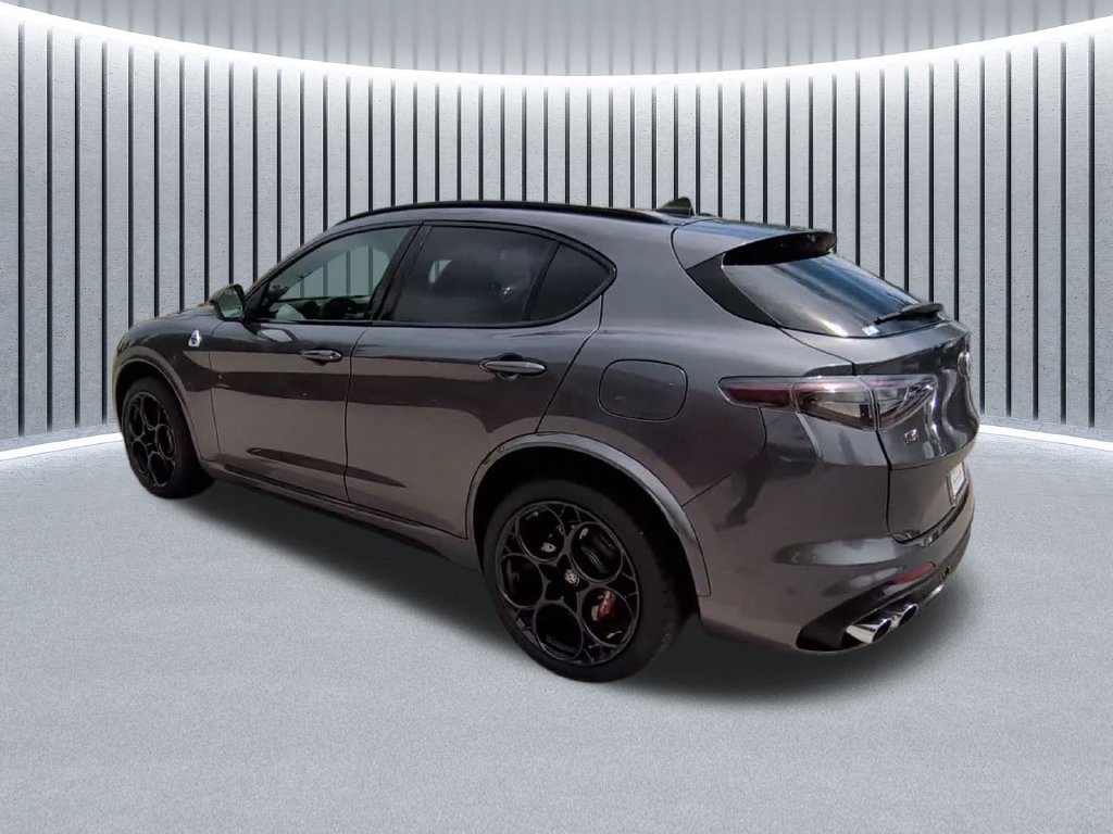 Used 2024 Alfa Romeo Stelvio Quadrifoglio AWD/4WD image 8