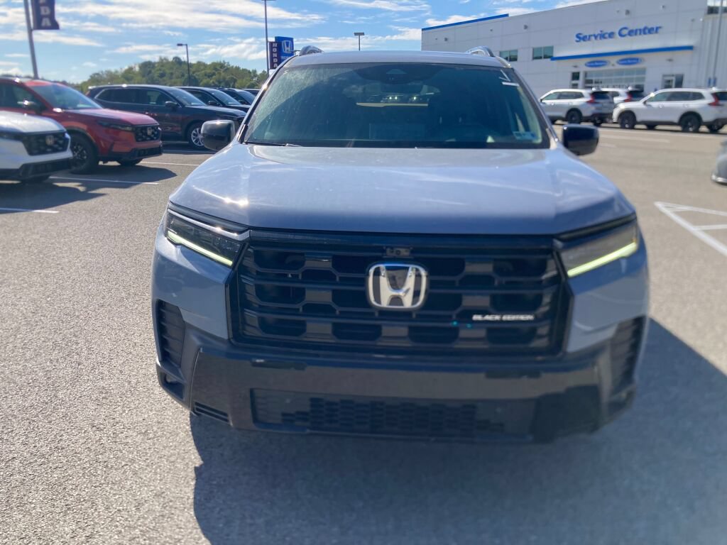 New 2026 Honda Pilot Black Edition image 2