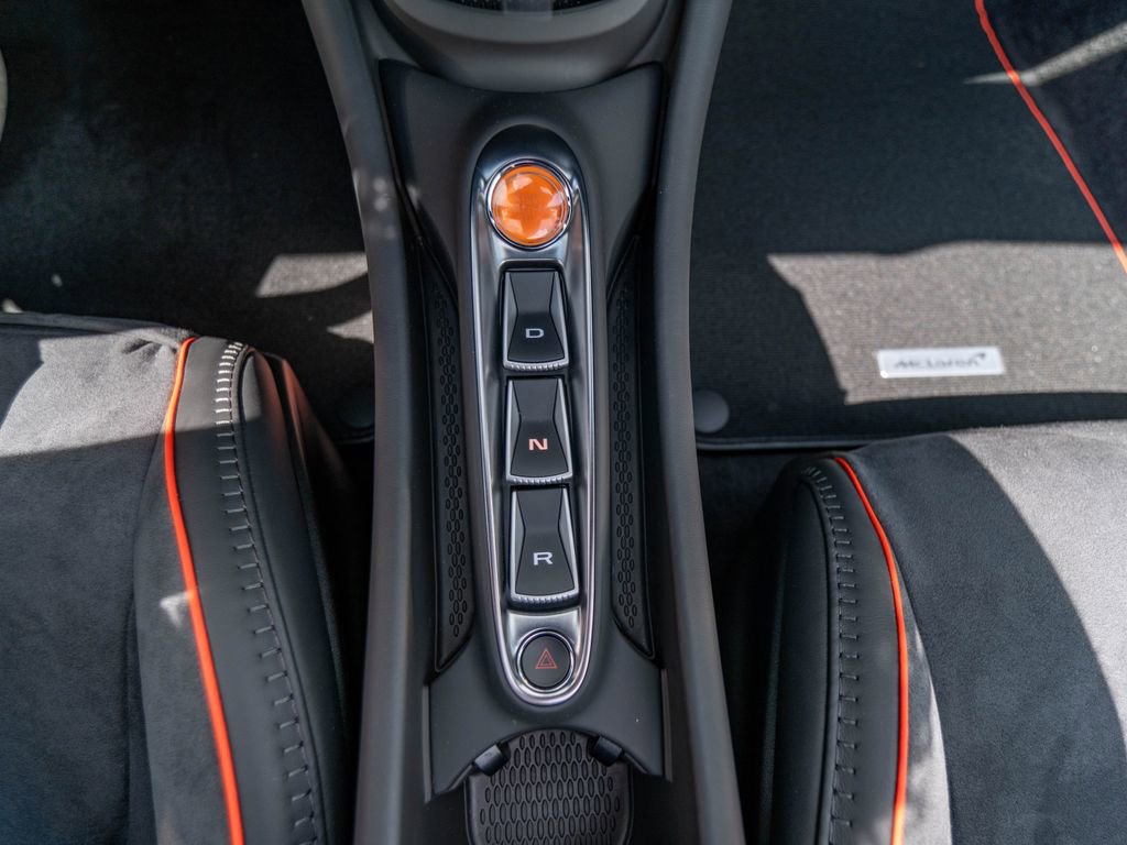 New 2026 McLaren Artura Spider image 23