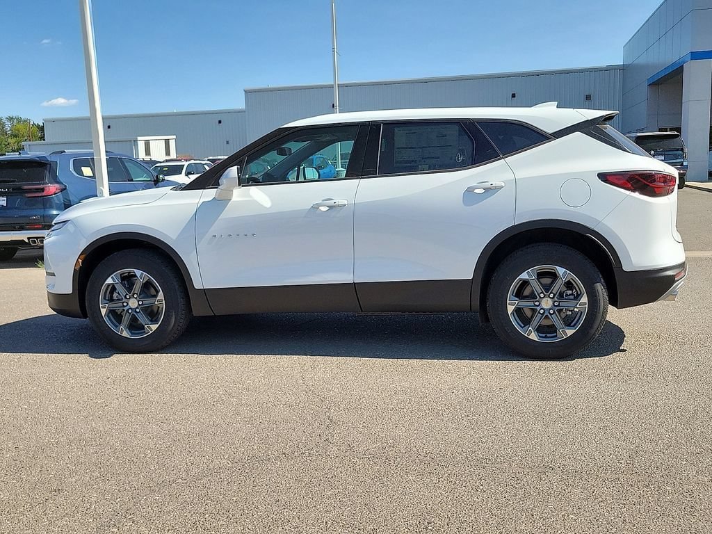 New 2026 Chevrolet Blazer LT FWD image 7