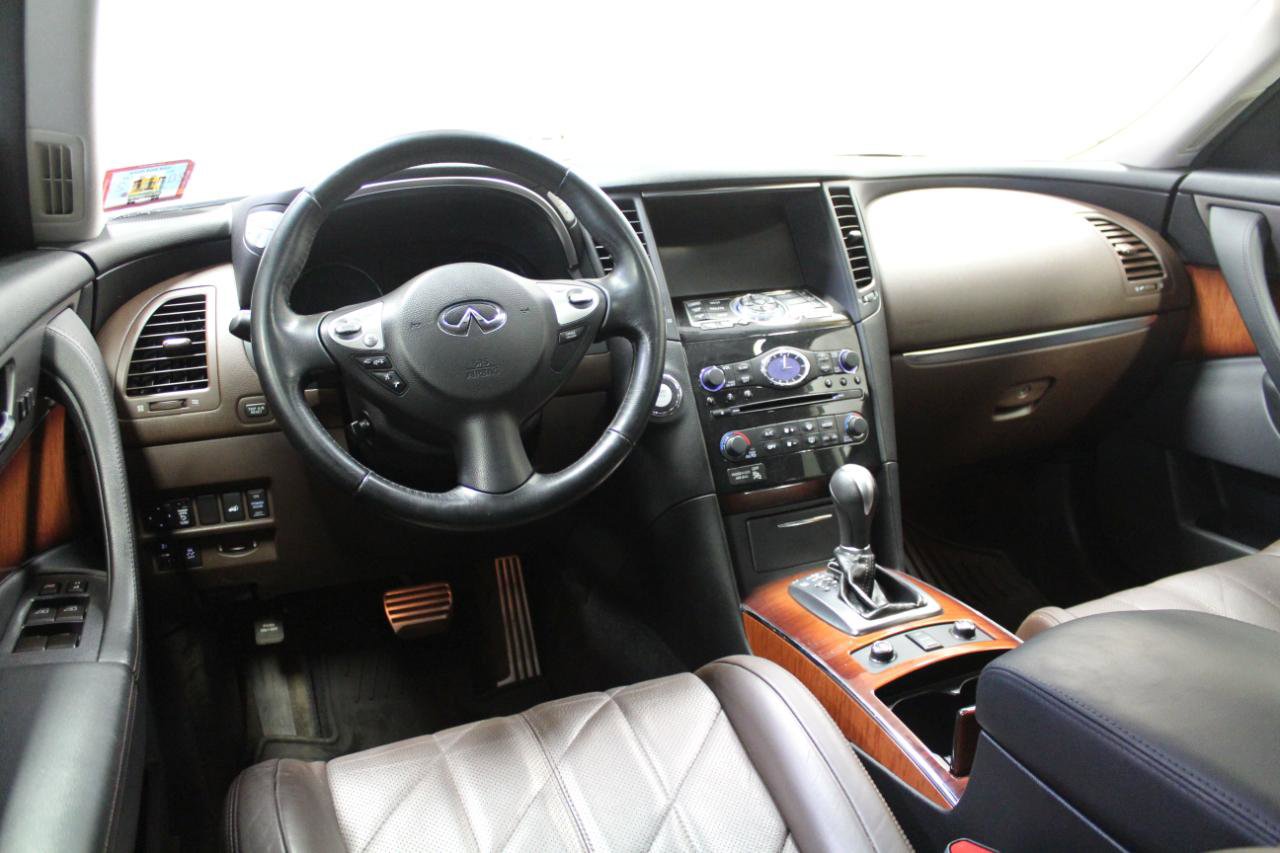 Used 2013 INFINITI FX37 AWD w/ Premium Pkg image 7