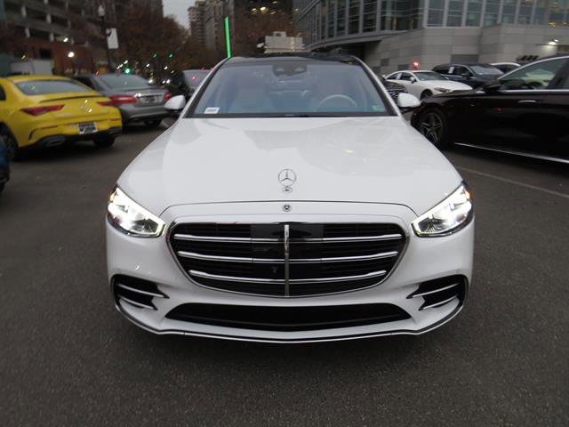 Used 2024 Mercedes-Benz S 580 4MATIC Sedan w/ AMG Line image 6