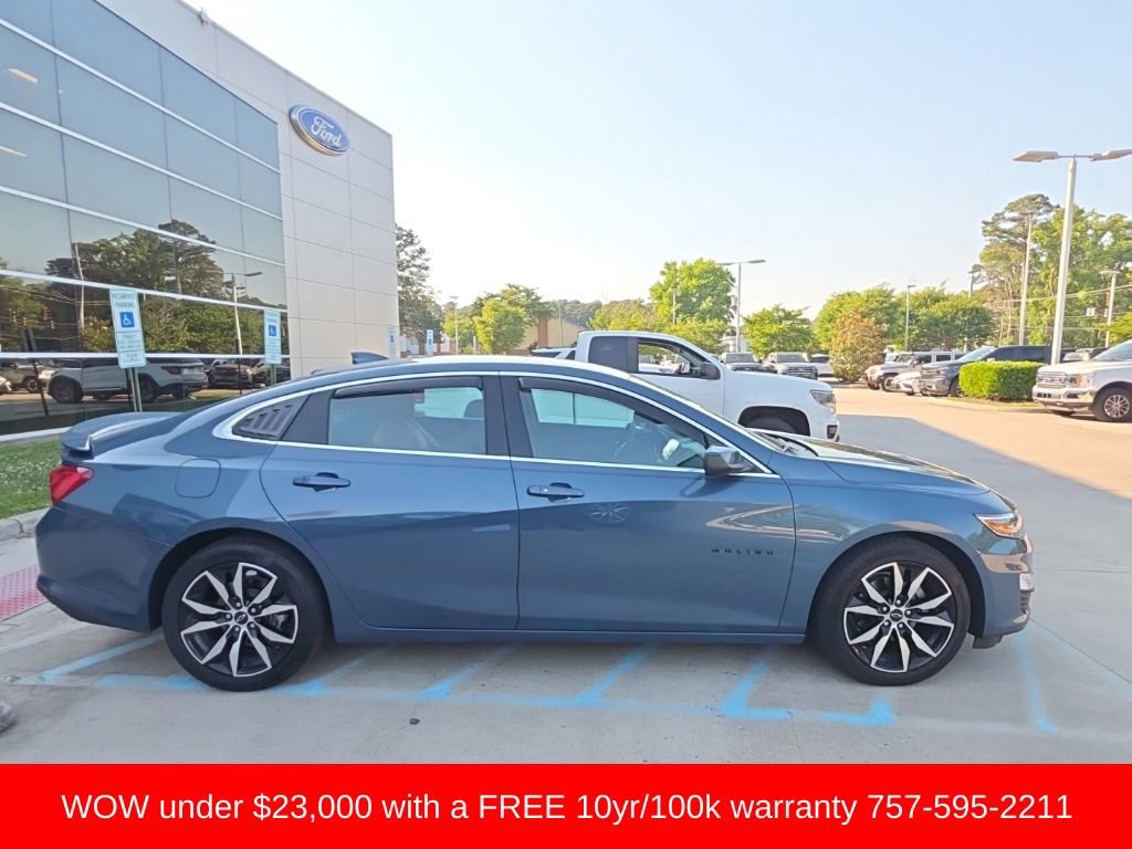 Used 2025 Chevrolet Malibu RS FWD image 4