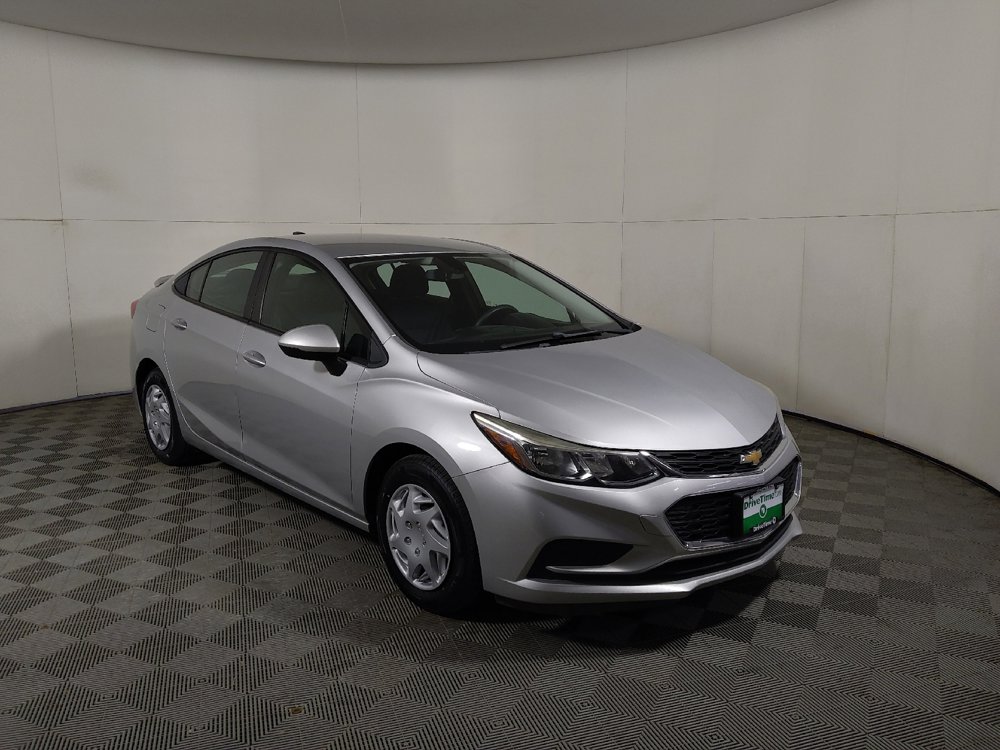 Used 2018 Chevrolet Cruze LS image 13